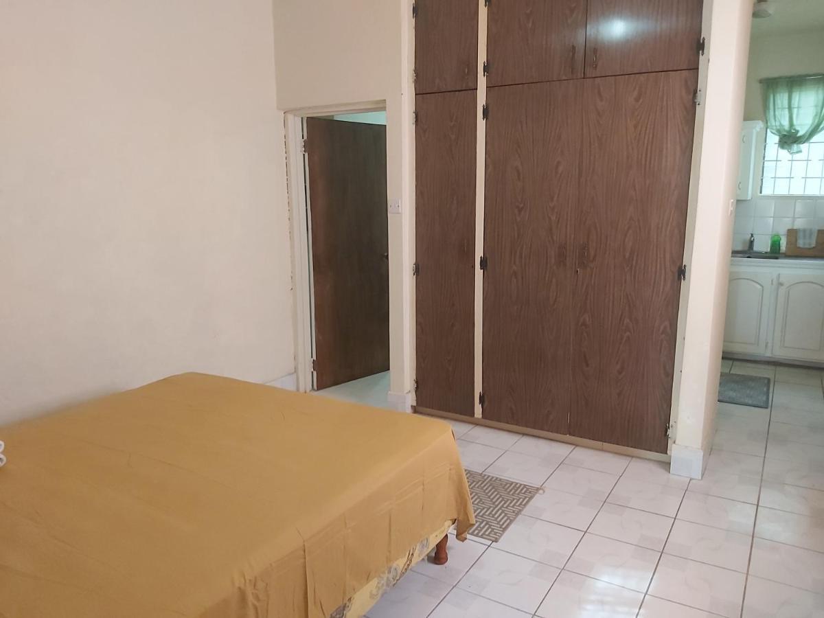 Ocean View Apartments Bridgetown Extérieur photo