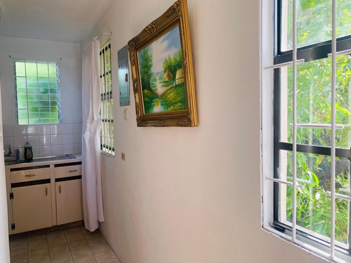 Ocean View Apartments Bridgetown Extérieur photo