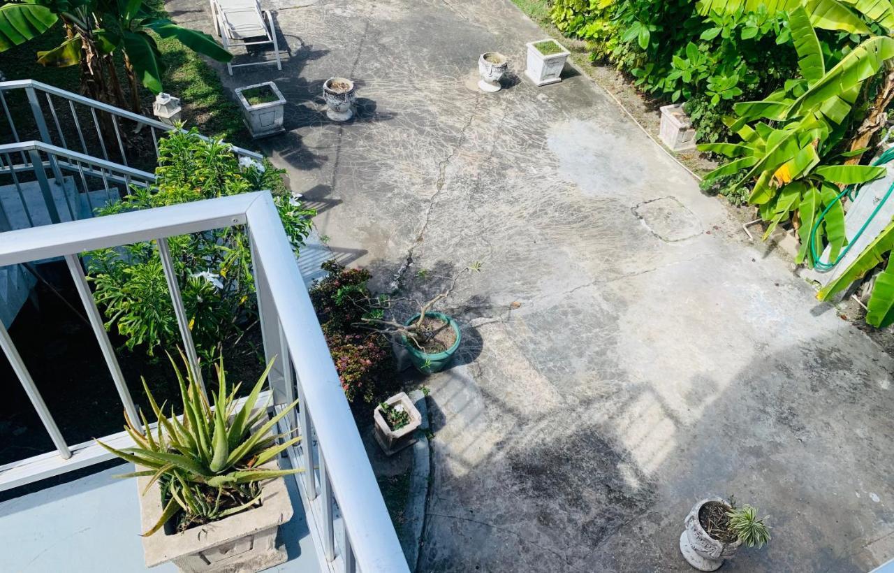 Ocean View Apartments Bridgetown Extérieur photo