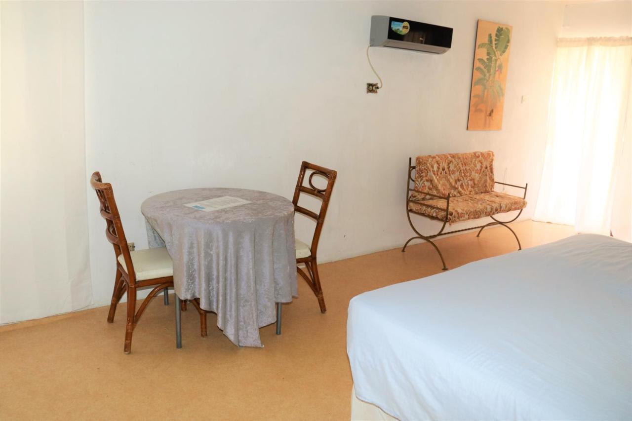 Ocean View Apartments Bridgetown Extérieur photo